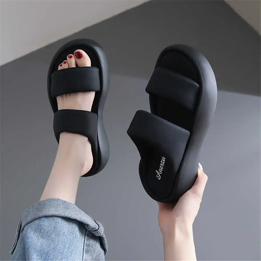 Size 39 Strips Summer Shoes Sa - Aquatic Sports Uk ulasan dan harga