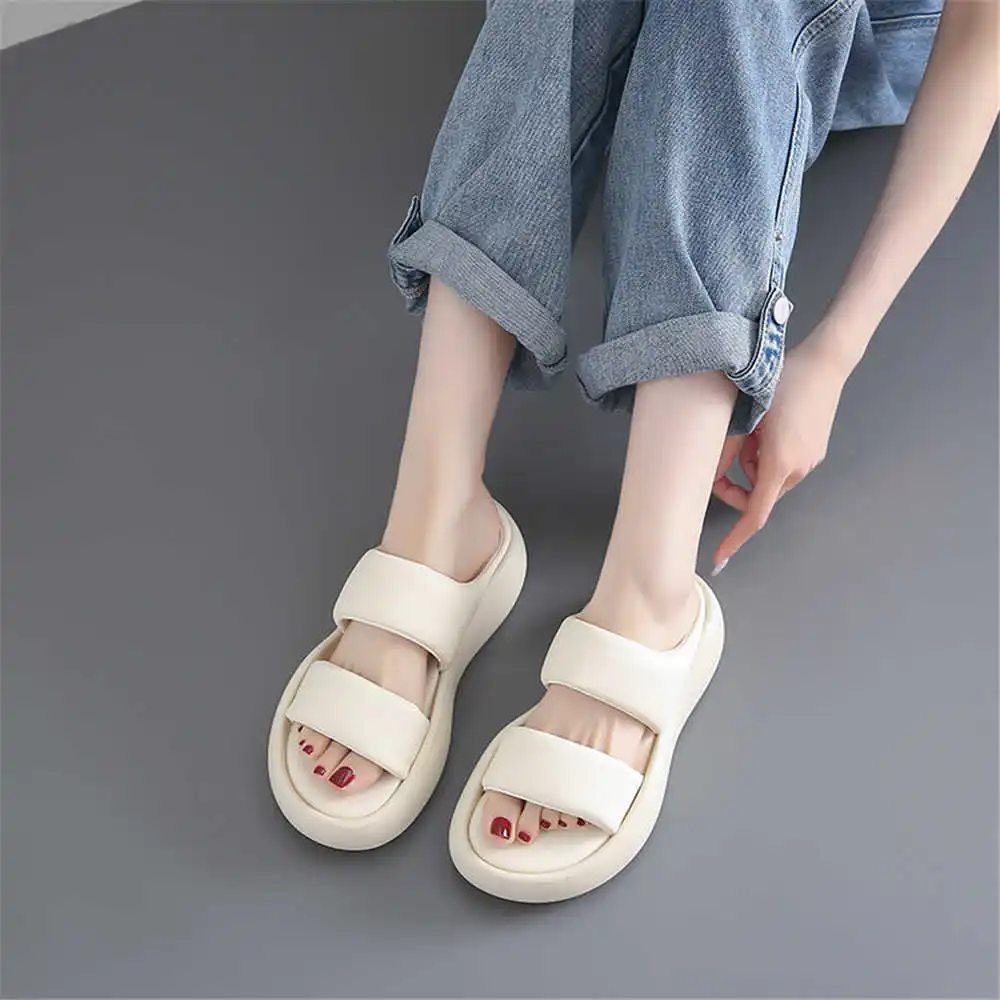 Size 39 Strips Summer Shoes Sa - Aquatic Sports Uk ulasan dan harga